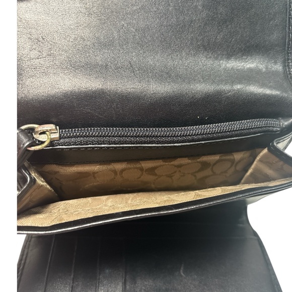 Coach Y2K Black Smooth Leather Trifold Wallet comes with Dusty! - Picture 4 of 7